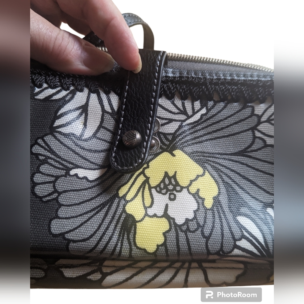 Sakroots crossbody purse - Picture 5 of 8